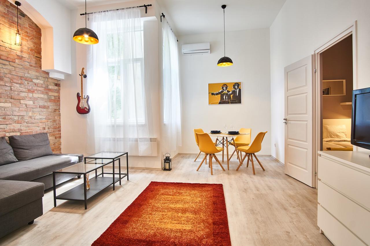 Design Apartment In The City Center With Ac Budapest Extérieur photo