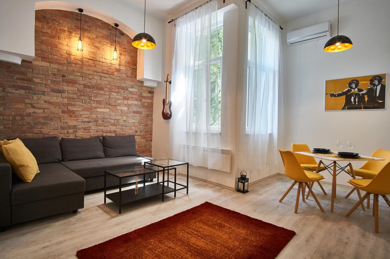 Design Apartment In The City Center With Ac Budapest Extérieur photo