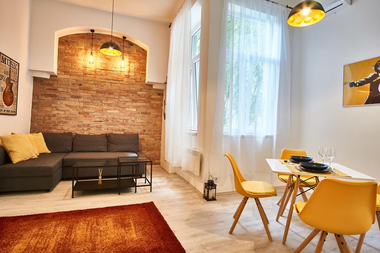 Design Apartment In The City Center With Ac Budapest Extérieur photo
